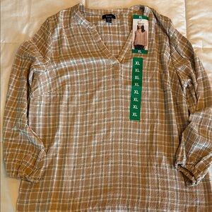 Felina Beige Plaid Casual Button Down Shirt